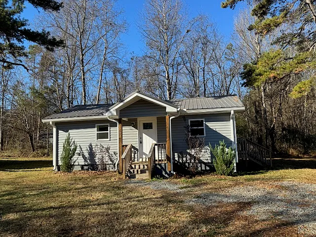 148 Cross Rd — Photo 1