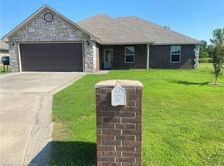 804 Black Creek Ln, Hackett, AR 72937