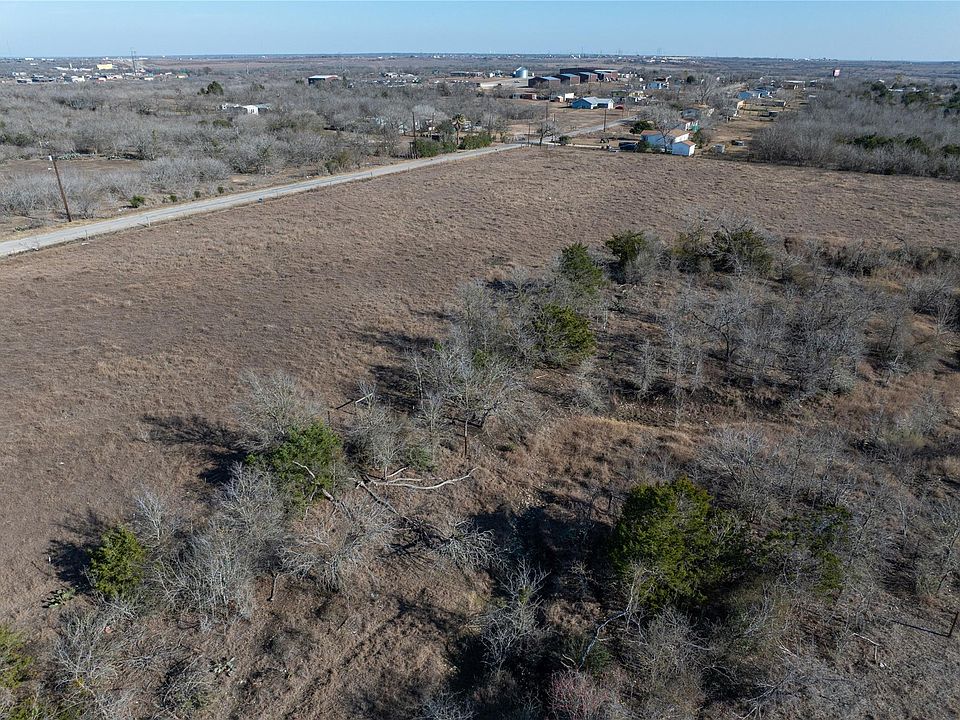 1st image of 4 Schubert Ln