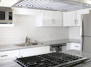 Harbor Villa Apartments, San Diego, CA 92106