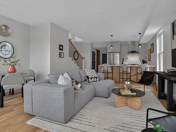 4th image of 54 Dorset St Unit 6