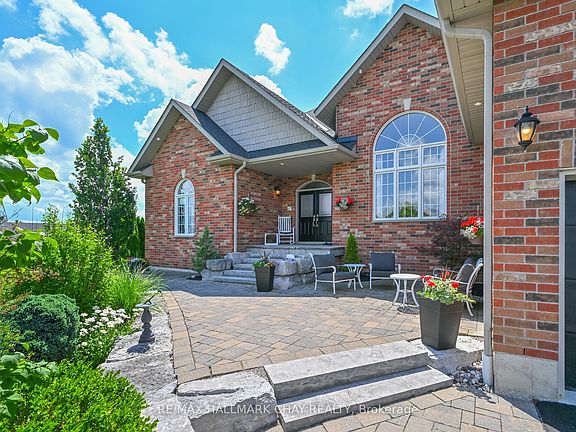 4th image of 9 Apple Valley Ln