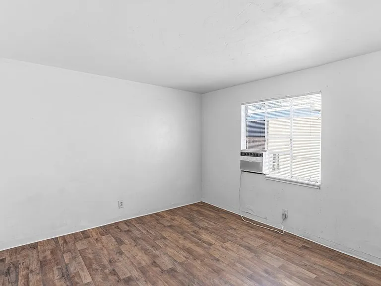 714 S 3rd St #4 — Photo 7