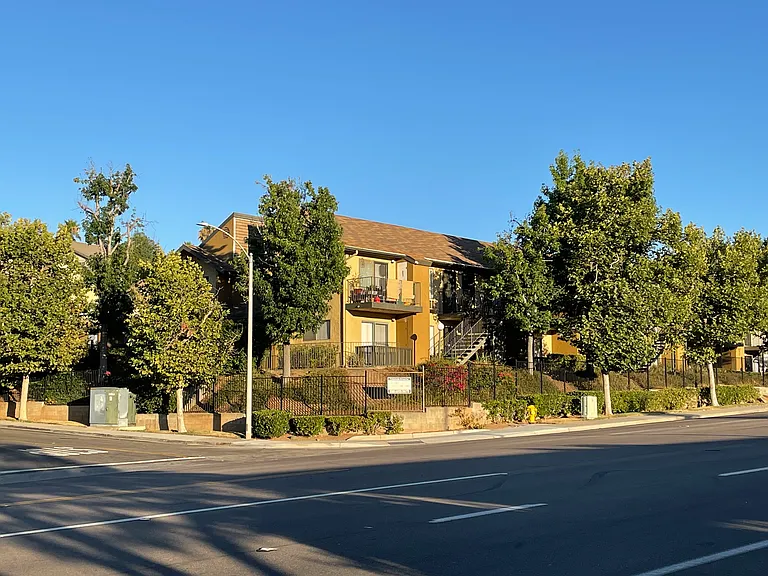 Rockcrest Villas — Photo 2