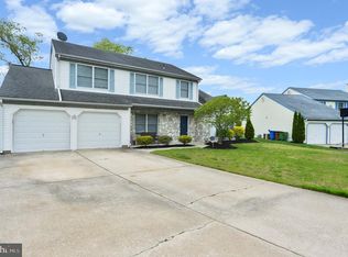 16 Dover Pl, Swedesboro, NJ 08085