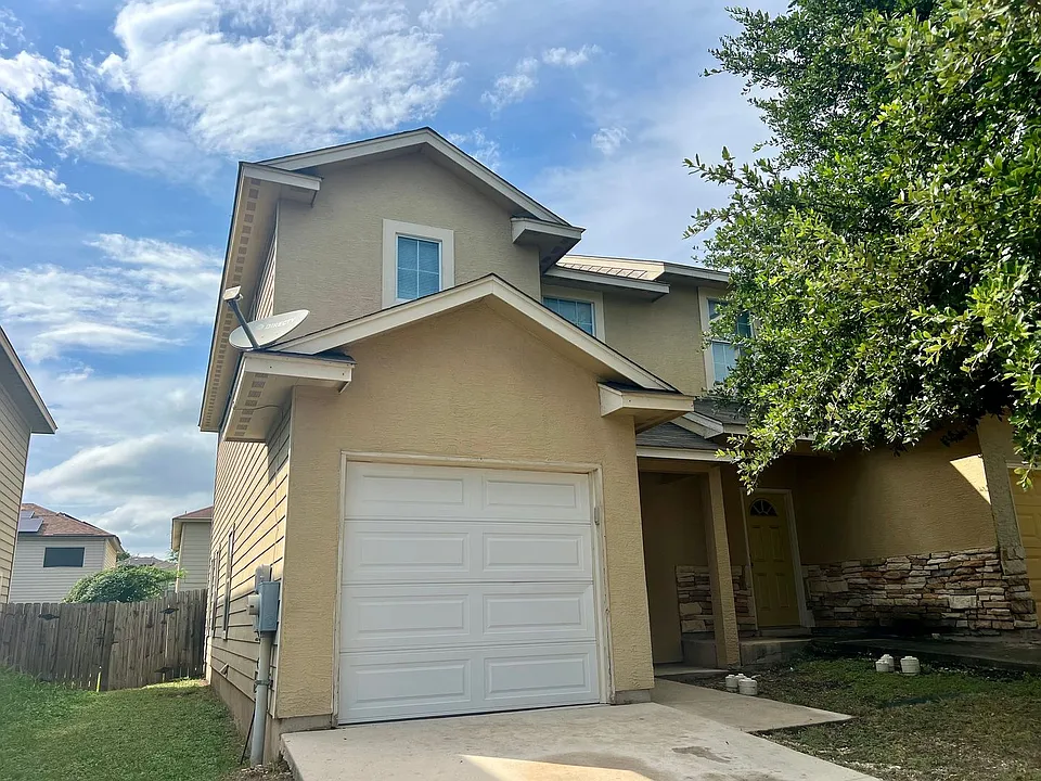 5107-5109 Flipper Dr
