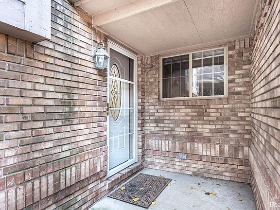 3rd image of 28959 Lancaster St #3