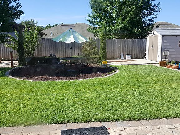 3rd image of 9452 Telford Ln