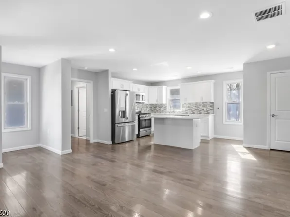 165 Lakeside Rd #2, West Milford Twp., NJ 07421