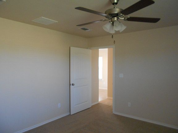 5th image of 3606 Trenton Ave