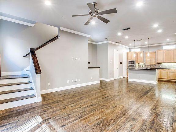 3rd image of 2411 N Hall St #20