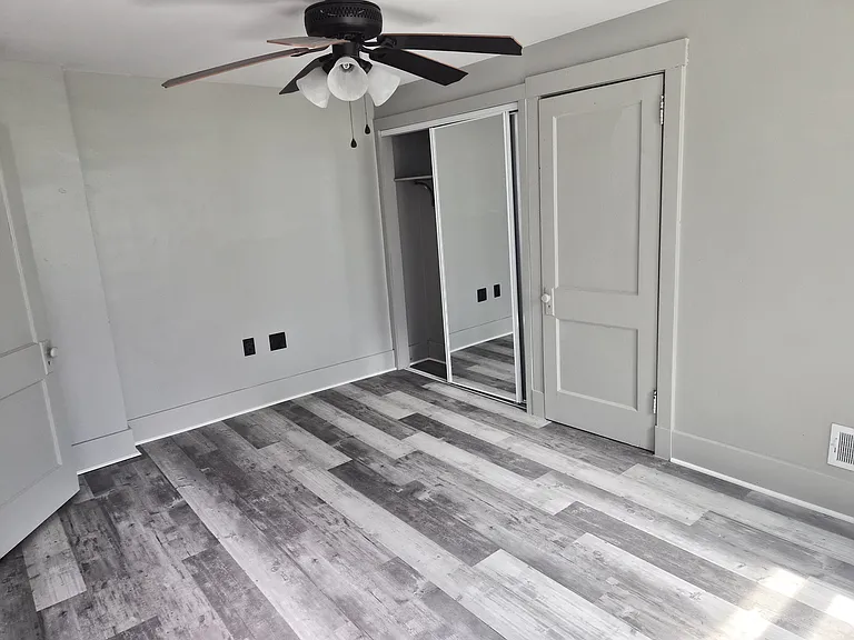 2228 Lutz Ave — Photo 4
