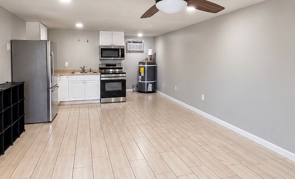2nd image of 1506 Yaupon Dr #8
