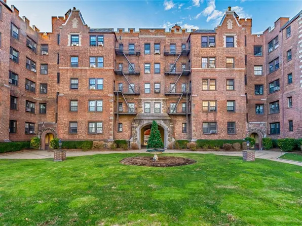 23 Old Mamaroneck Road #1D, White Plains, NY 10605