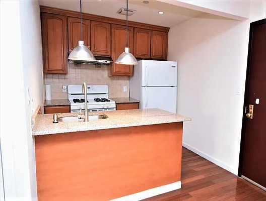 Rented by Merit Group & Associates | media 4