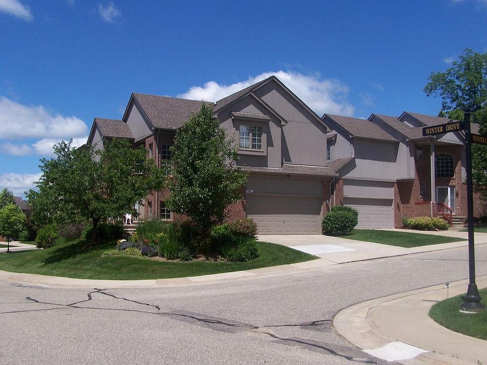 1st image of 54897 Winter Ct