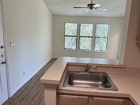 4th image of 4036 Crockers Lake Blvd APT 925