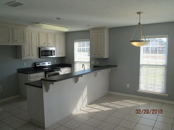2nd image of 160 Long Pine Dr