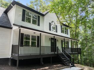 51 Pidgeon Hill Rd, Wantage, NJ 07461