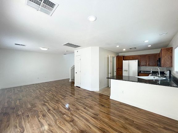 3rd image of 6522 Mocha Brown Ct