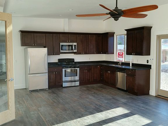 3rd image of 4609 Bighorn Dr