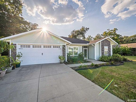 5th image of 844 NW 233rd Dr