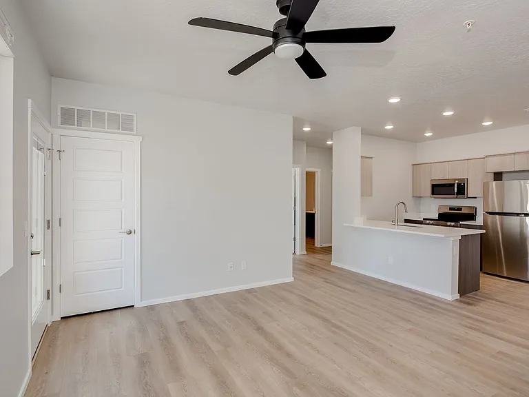 3500 W Pine Ave — Photo 12