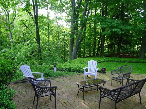 4th image of 367 Mohr Ct
