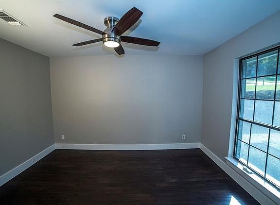 5th image of 1309 Wilson Heights Dr