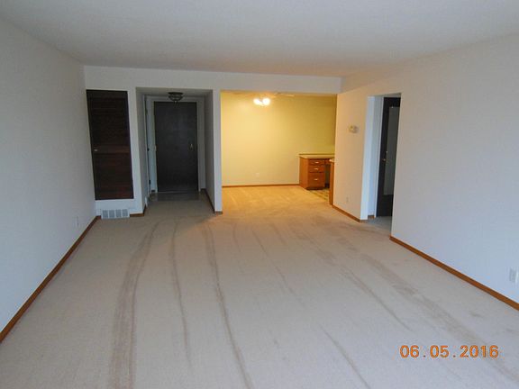 5th image of 4000 S 56th St #388