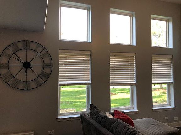 5th image of 9226 W Huntington Ct Unit 9226