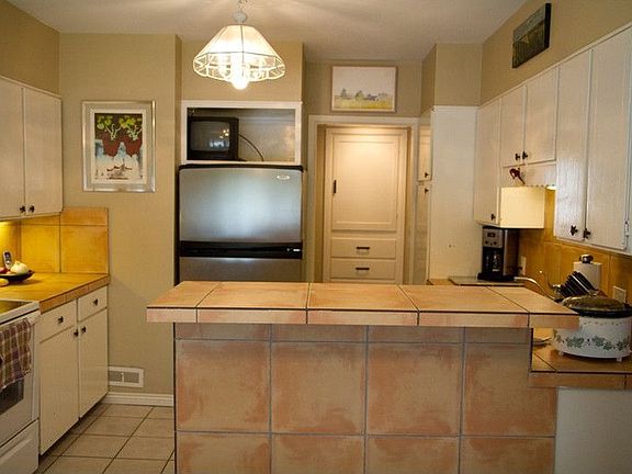 5th image of 1729 E Gregson Ave