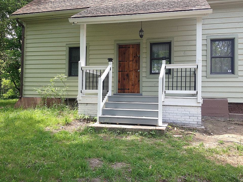 1st image of 1079 Kings Hwy