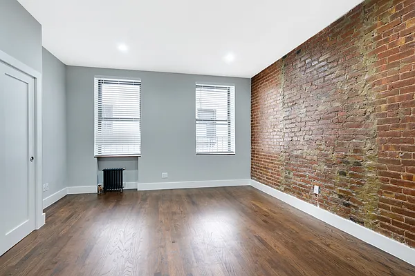 Rented by Cooper & Cooper Real Estate | media 8