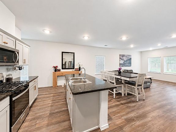 5th image of 6010 Canyon Dawn Dr