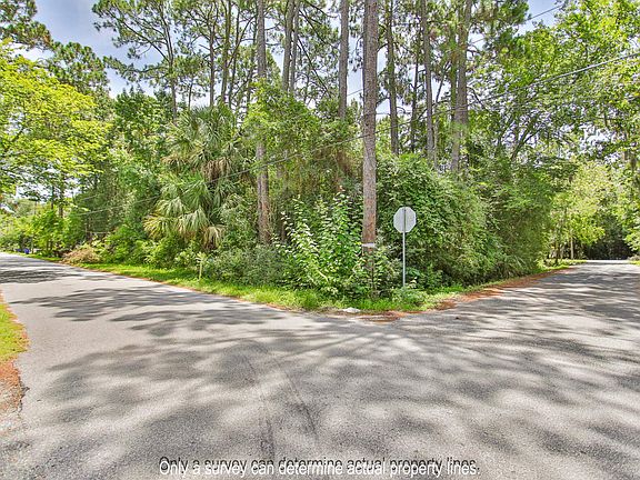 3rd image of 1093 Collier Blvd