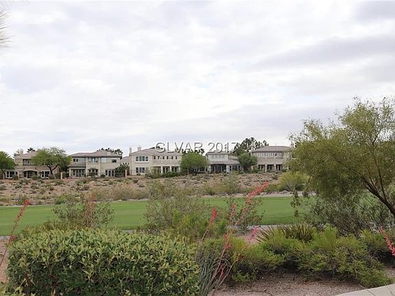 4th image of 700 Peachy Canyon Cir Unit 201