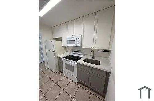 6990 NW 186th St Photo 1 6990 NW 186th St Photo 1