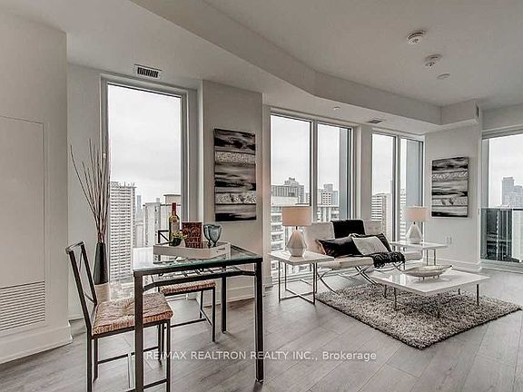 3rd image of 575 Bloor St E #2208
