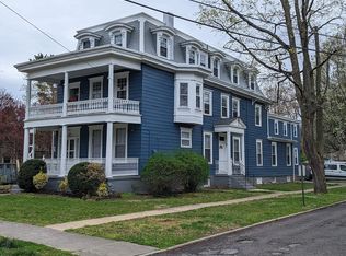 300 Main St APT 2, Riverton, NJ 08077