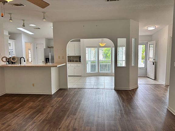 3rd image of 4817 Coquina Crossing Dr