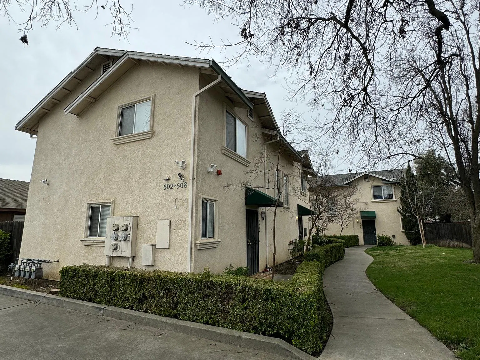 2 bed, 1.5 bath, 1115 sqft, $2,300 — Photo 2