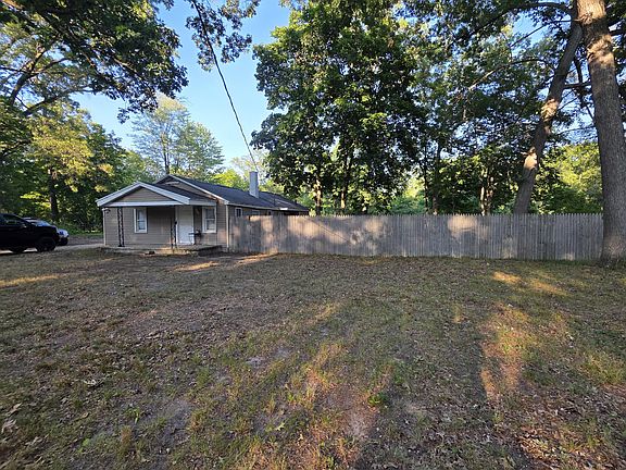 3rd image of 2048 S Mill Iron Rd