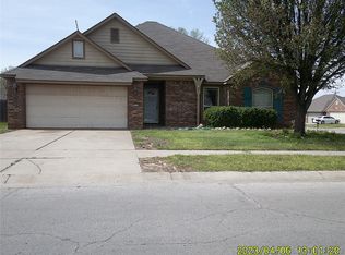 4018 S 215th East Ave, Broken Arrow, OK 74014
