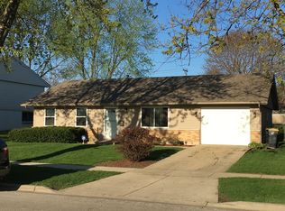 809 Sunnydale Blvd, Streamwood, IL 60107