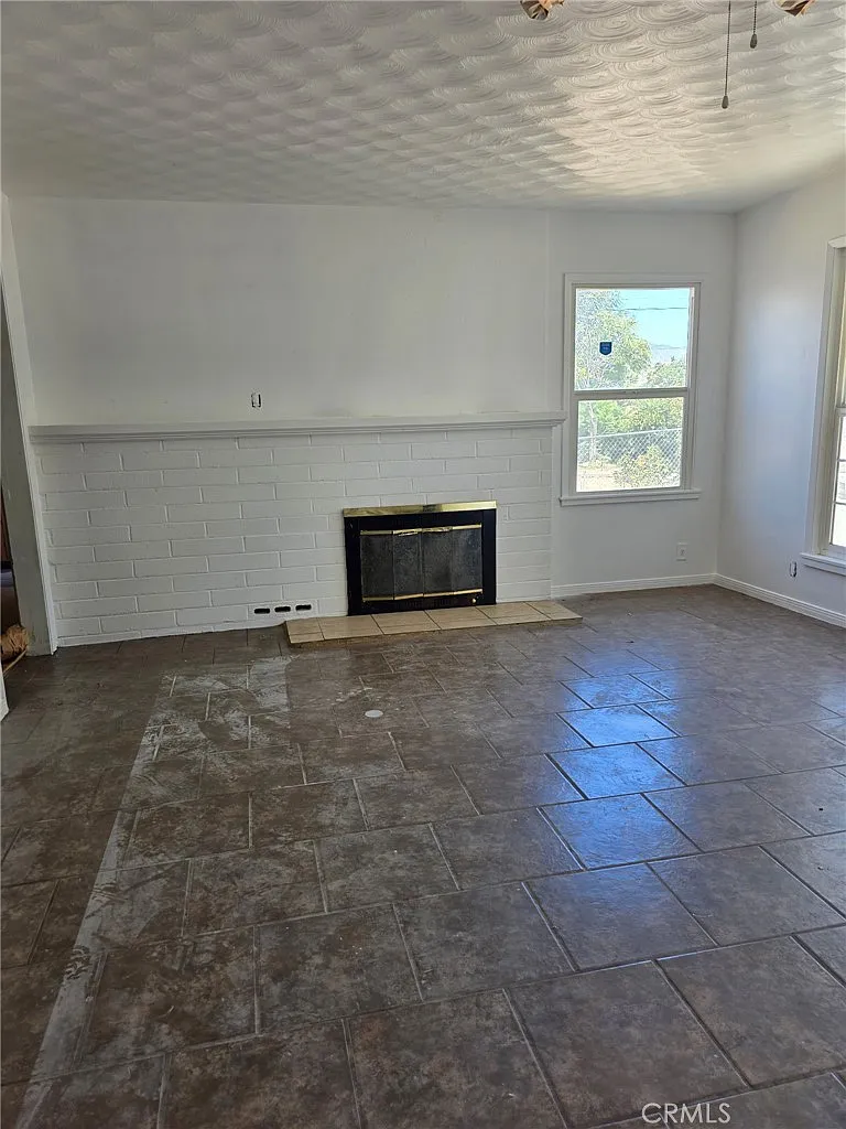 3 bed, 1484 sqft, $2,250 — Photo 3