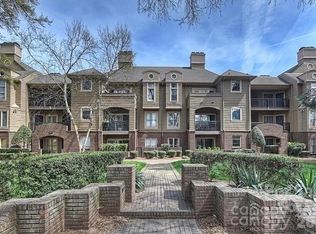 Latta Square, Charlotte, NC 28204