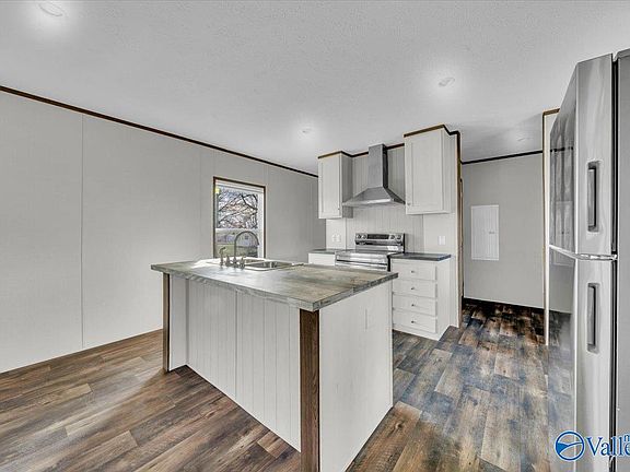 5th image of 1085 County Road 462