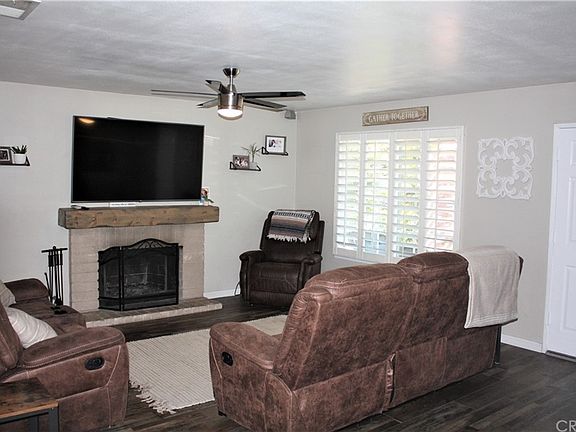 2nd image of 25705 Onate Dr