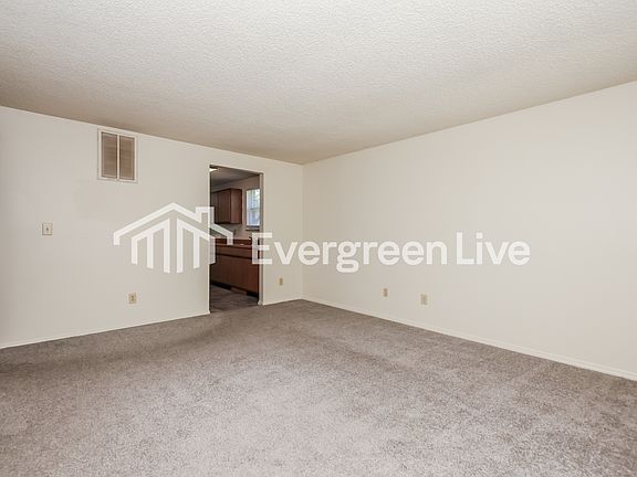 3rd image of 6492 Rolling Glen Dr